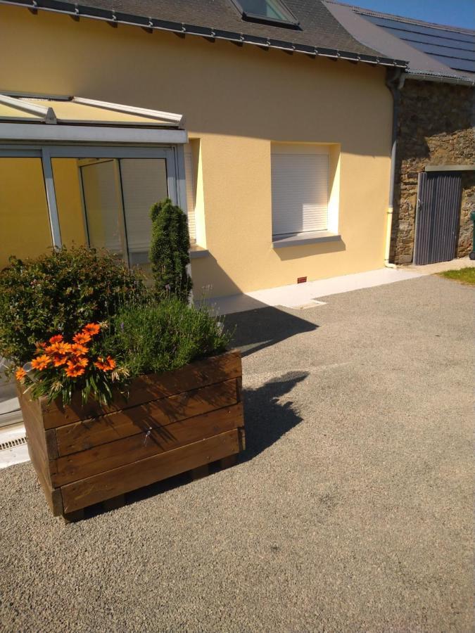 Gilles Diais Apartman Louisfert Kültér fotó