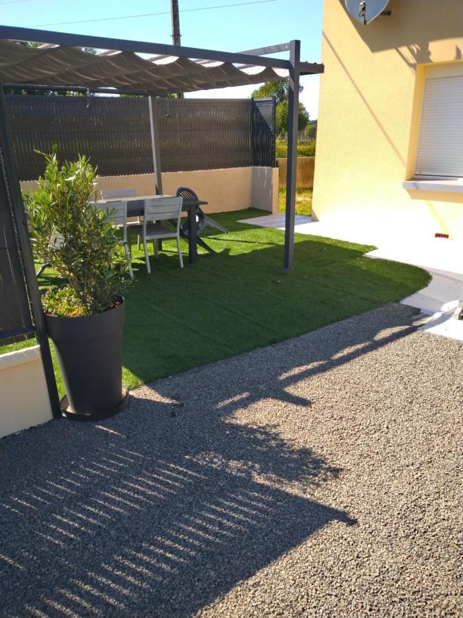 Gilles Diais Apartman Louisfert Kültér fotó